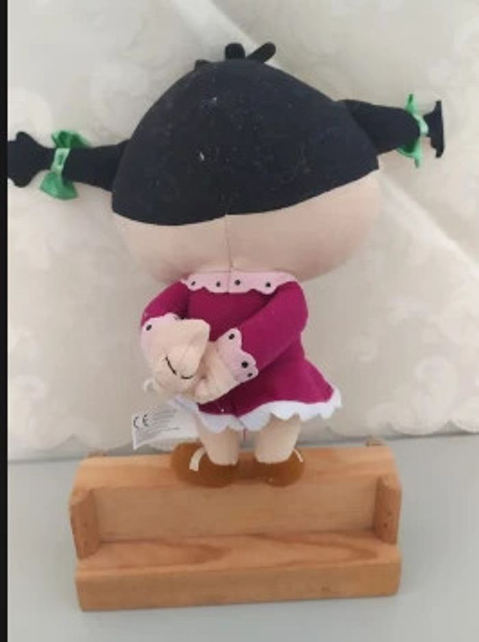 poupée peluche Mathilde timide  les petites crapules - photo numéro 2