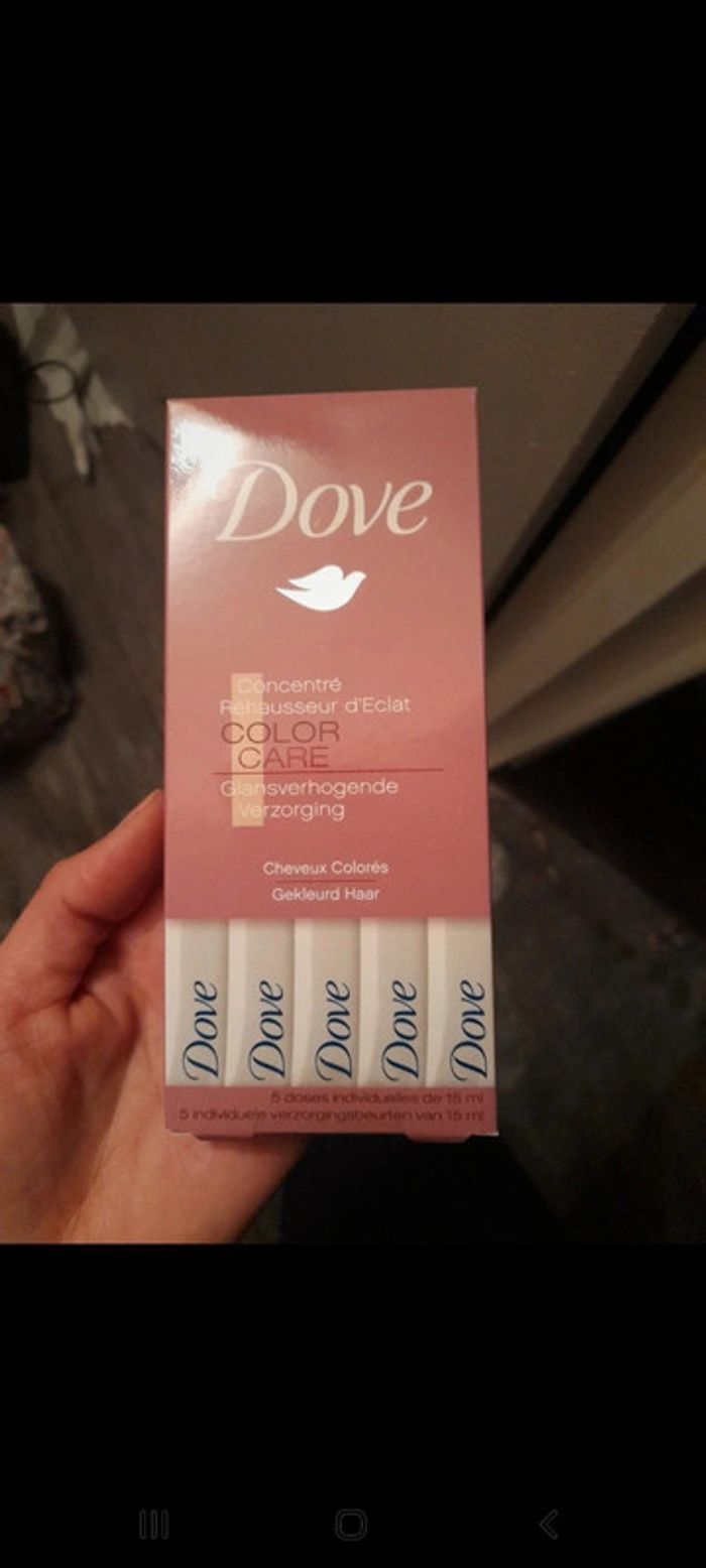 Soin rehausseur d'éclat Dove