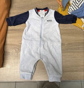 Combinaison ou pyjama