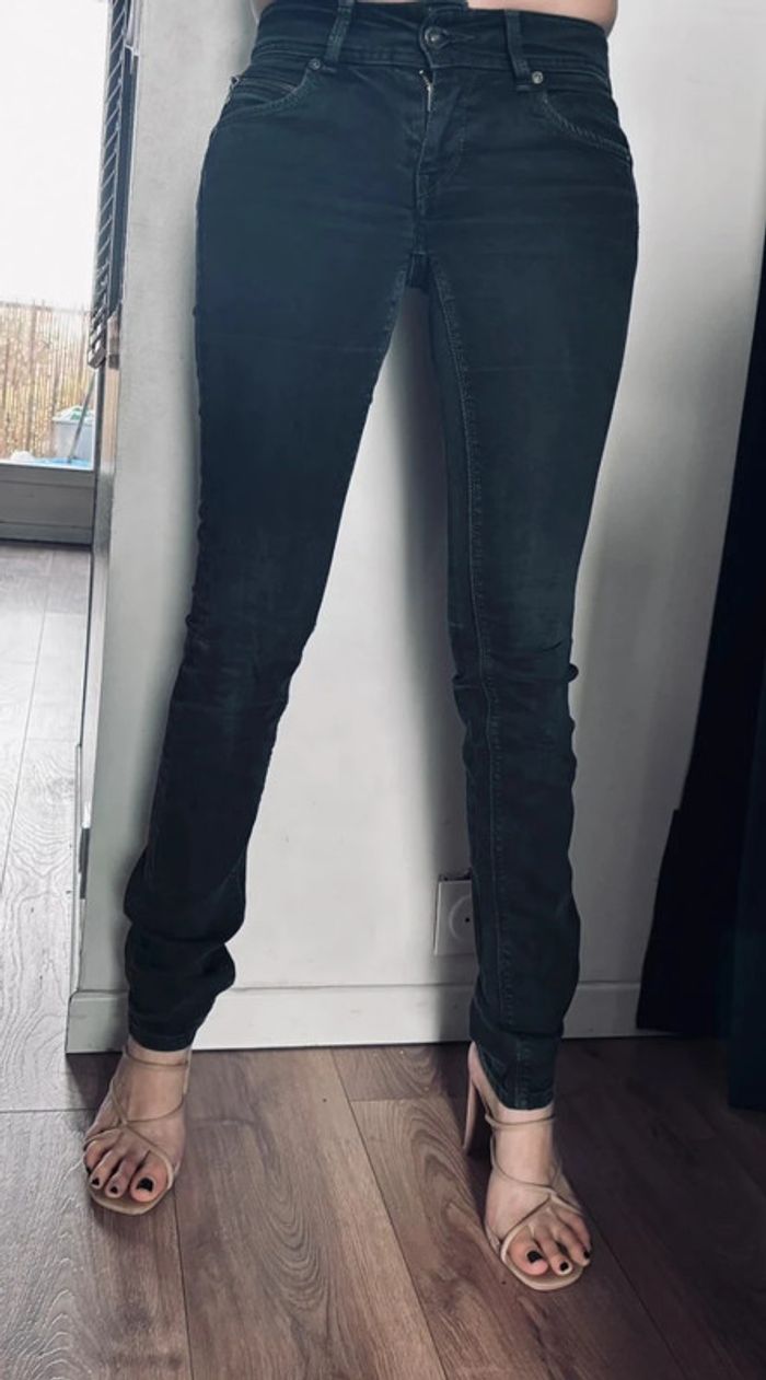 👖 Jean noir taille regular slim taille 24 (taille 34 XS) #pepejeans - photo numéro 2