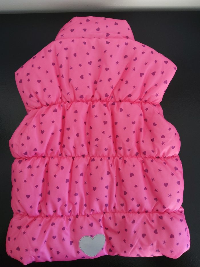 Doudoune sans manches rose à motifs - photo numéro 2