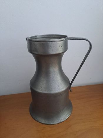 Pichet étain