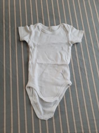 Bodies taille 6 mois