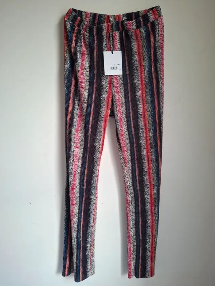Pantalon ample rayé léger, plissé, fluide, taille élastique, Glamorous, neuf , taille 38