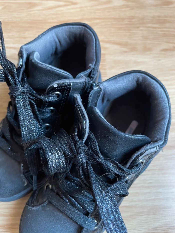 Bottines taille 24 - photo numéro 3
