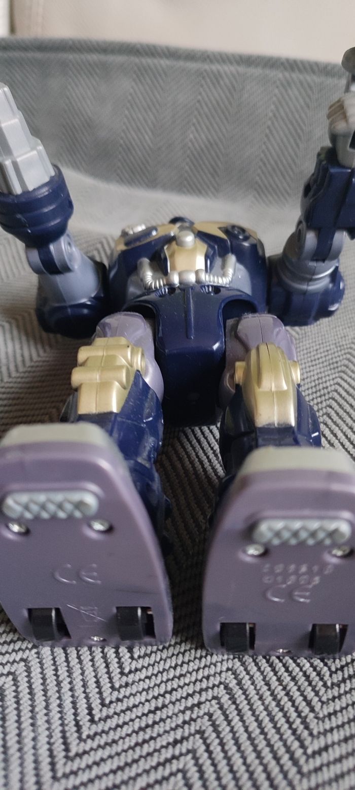 Robot mars 7 walking cyber bot