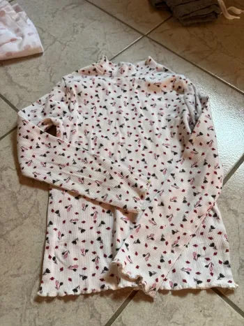 T-shirt manche longue motif floraux