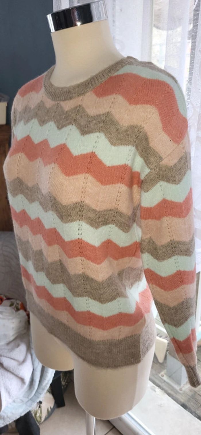 Pull en tricot à rayures colorées et tout doux – Taille M - photo numéro 3