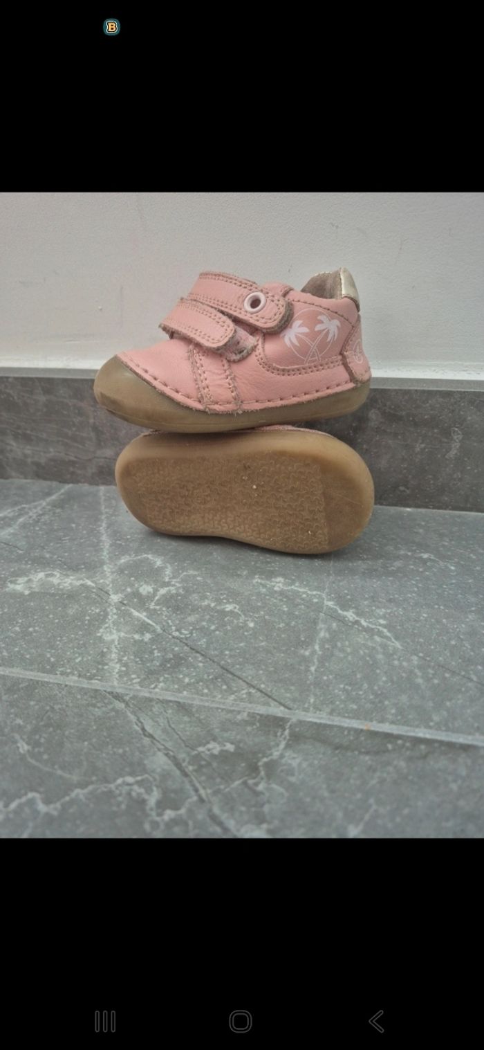 Chaussure bébé taille 17 - photo numéro 2