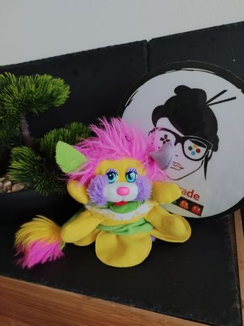 mini popples fleur mattel 1986 peluche fleur pétale bouton d'or jaune violet