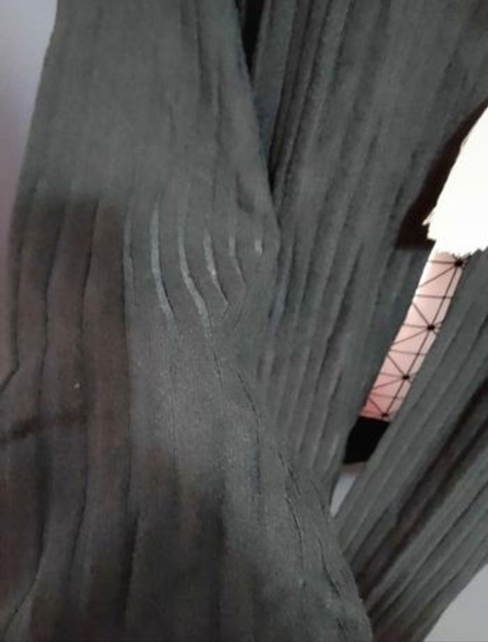 Cardigan Long Noir Taille 58 – Ample, Confortable et Élégant pour Automne/Hiver 🖤 - photo numéro 4