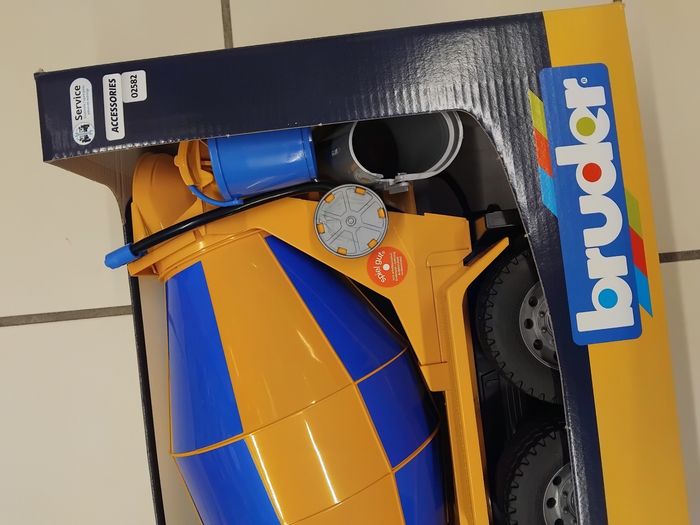 Camion toupie Bruder - photo numéro 3