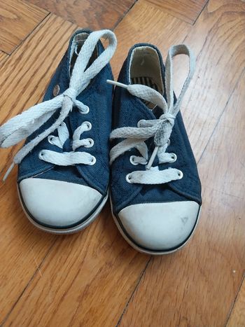 Lot de 3 paires de chaussures taille 23