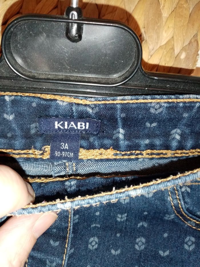 3 ans kiabi jeans slim marine imprimé /Excellent état - photo numéro 2