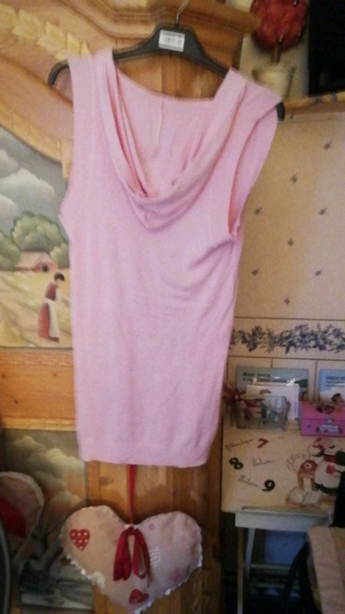 Pull rose avec capuche - photo numéro 2