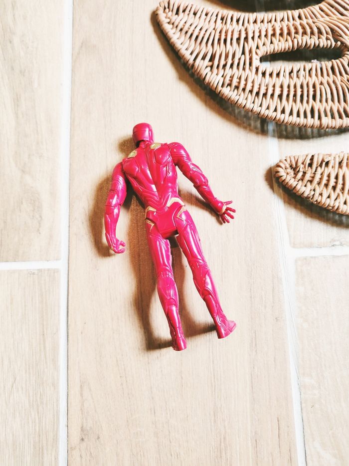 💫Figurine Iron man Avengers Marvel marque Hasbro - photo numéro 2