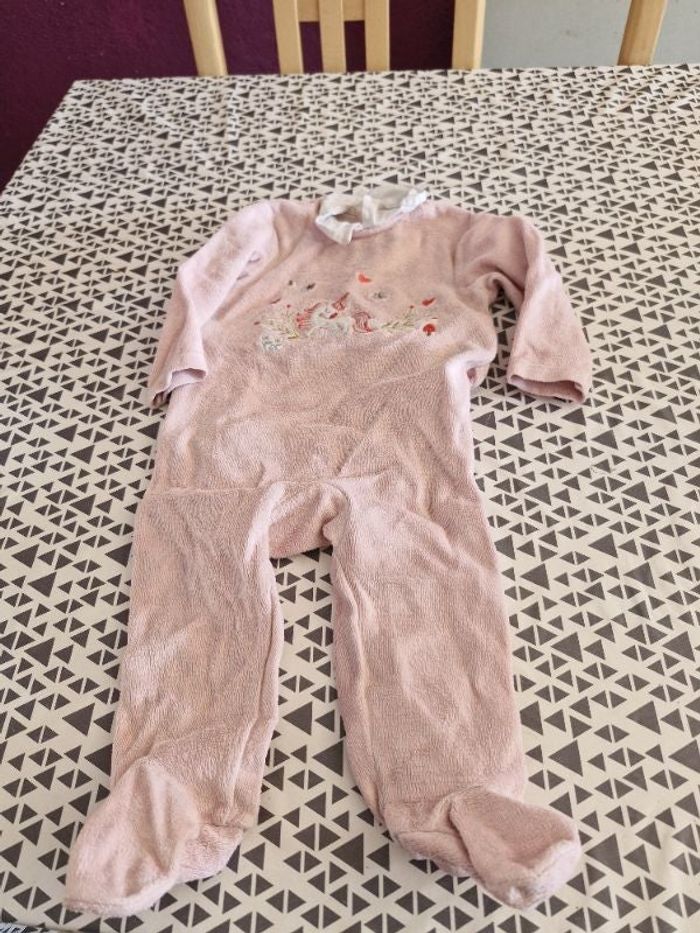 Pyjama taille 9 mois