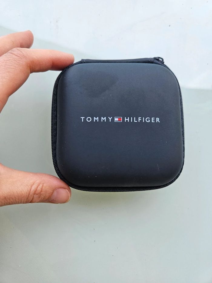 Boite tommy hilfiger - photo numéro 2