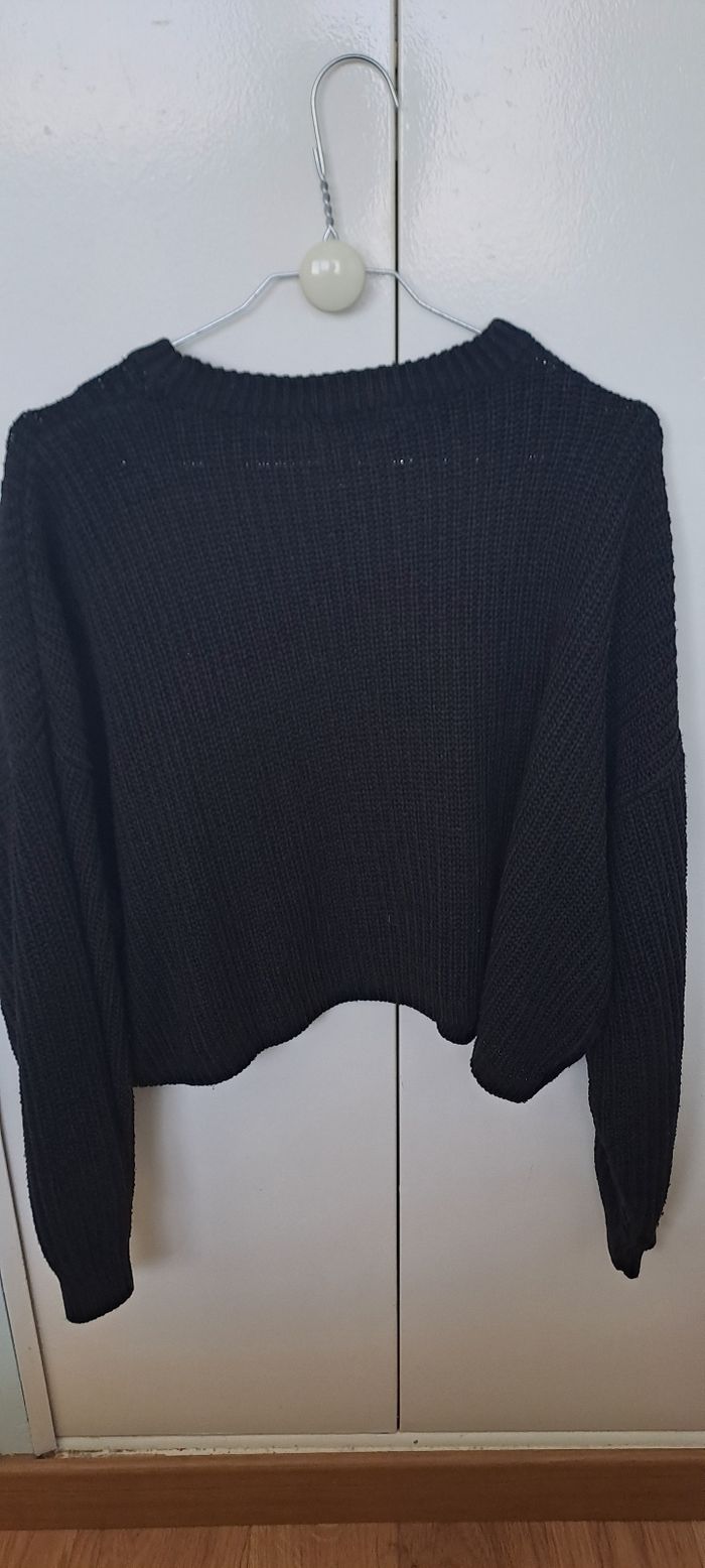 Pull noir court en maille Jennyfer – style casual chic - photo numéro 4