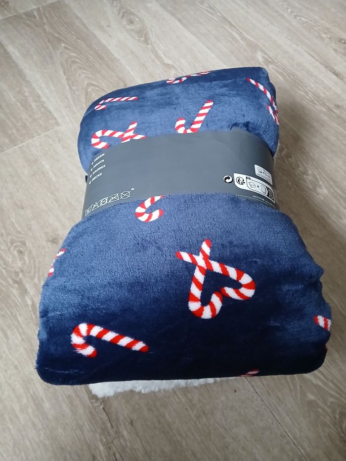 Plaid de noel neuf - photo numéro 3