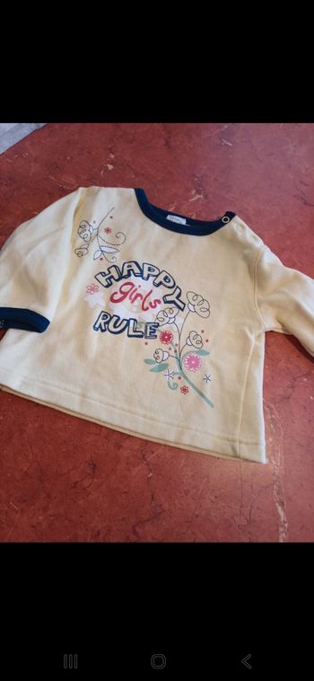 Sweat fille taille 12 mois