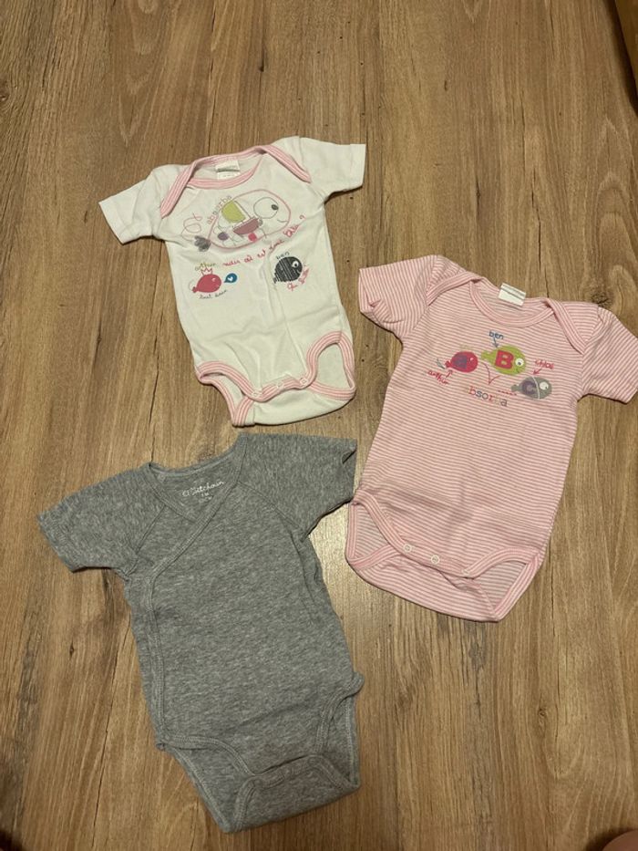 Lot 3 bodies 3 mois