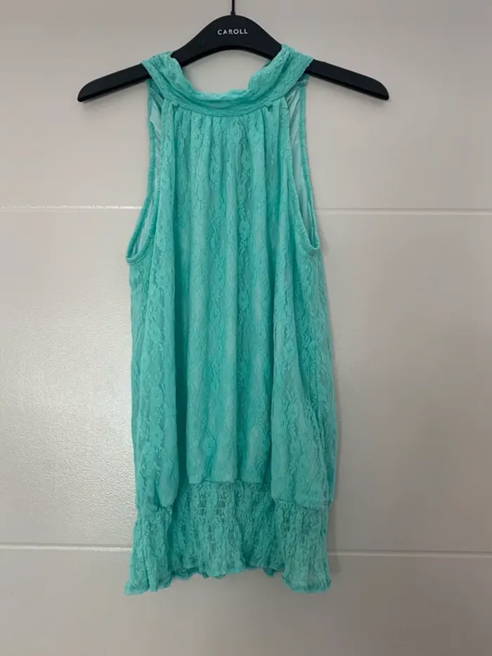 Haut dos nu en dentelle taille S / M