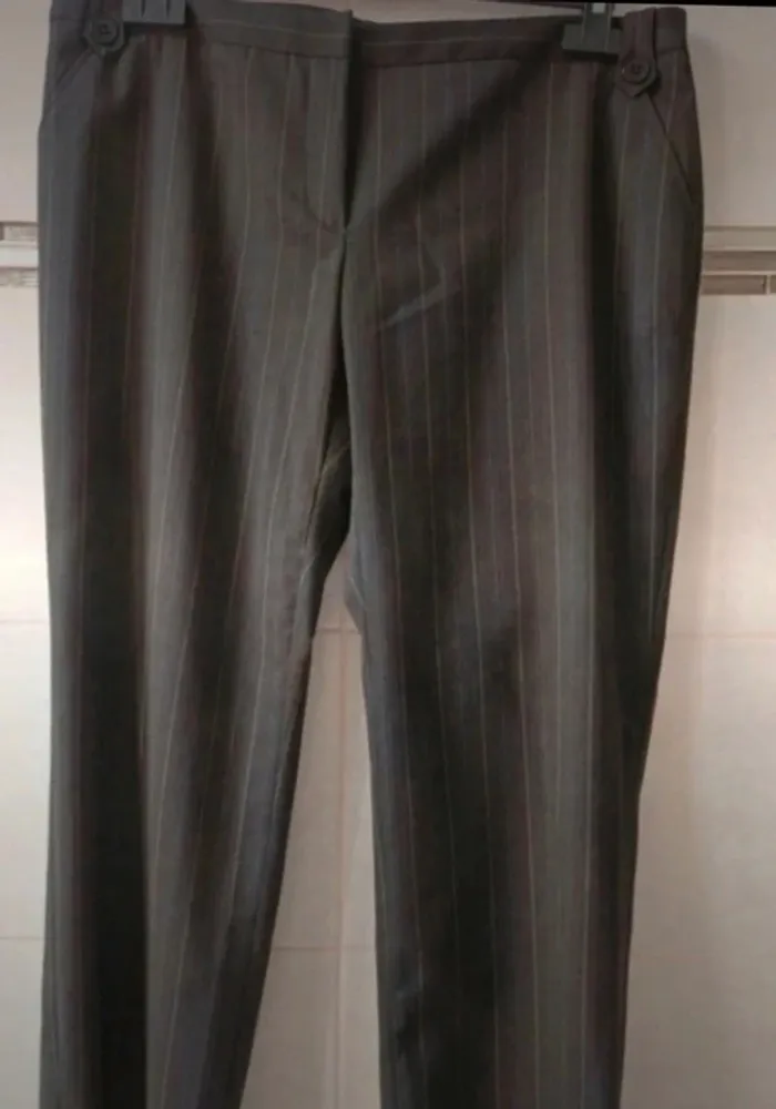 Superbe pantalon Alain Manoukian t.44