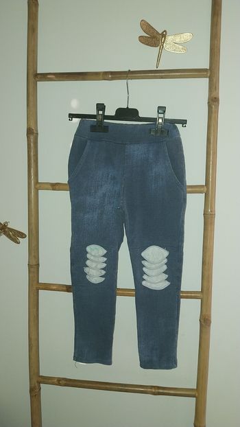 Pantalon/ sarouel denim fillev6 ans Très bon état
