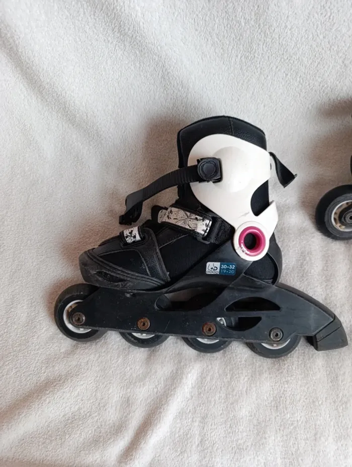 Paire de rollers en ligne pointure 30-32 - photo numéro 3
