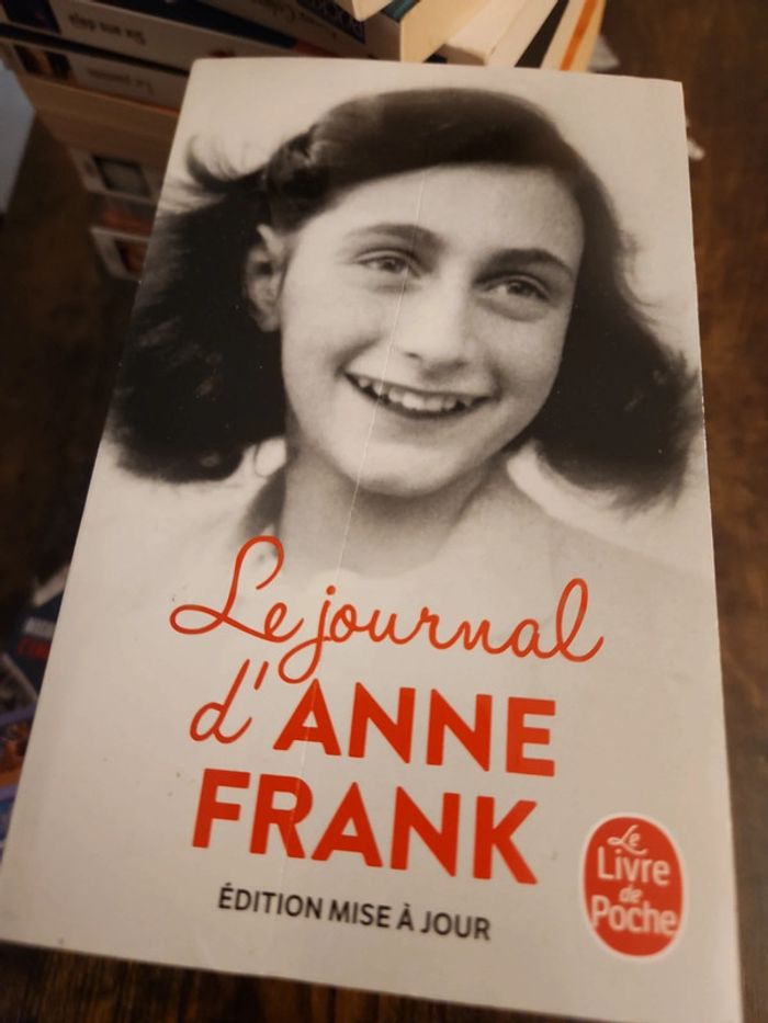 Livre : Le journal d'Anne Frank - photo numéro 8