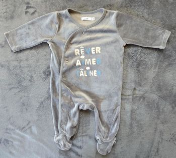 Pyjama ɓébé en velours