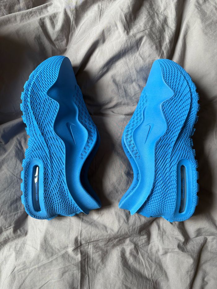 Nike Air Max 1000 Bleu + Boîte signée par le designer - photo numéro 3
