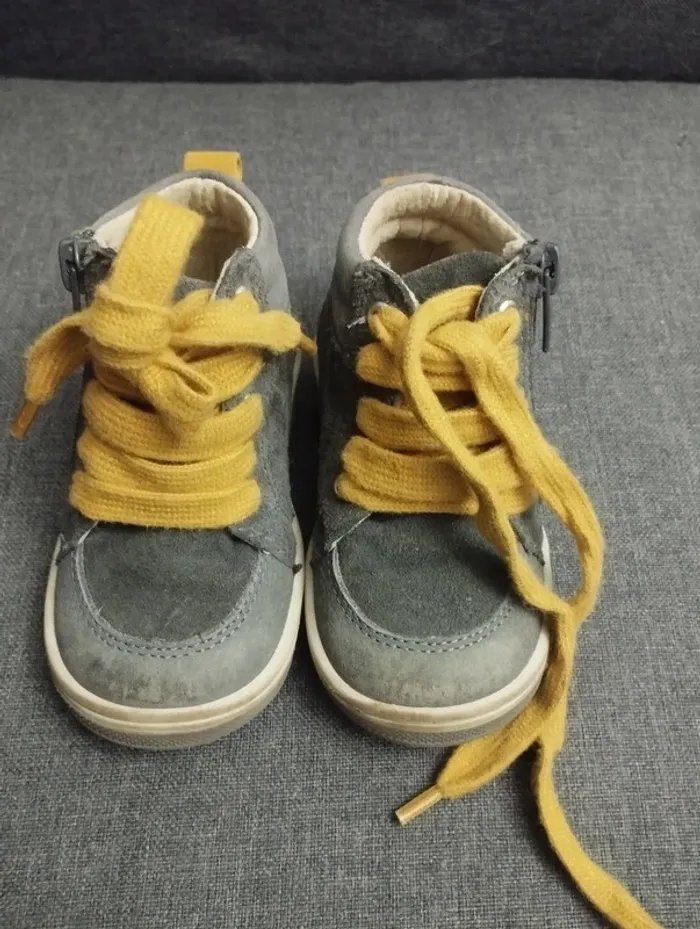 Chaussures Pat et Ripaton taille 20