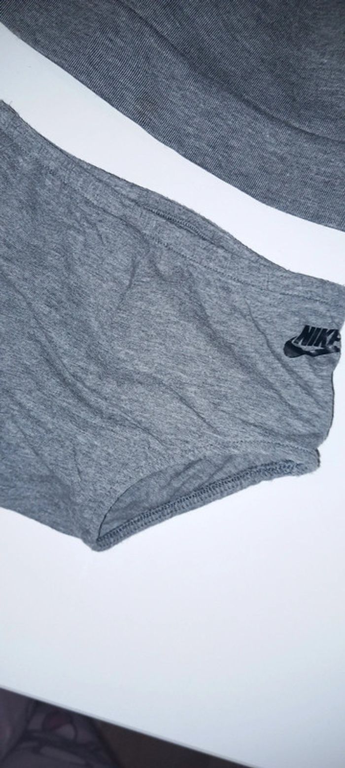 Robe nike - photo numéro 3