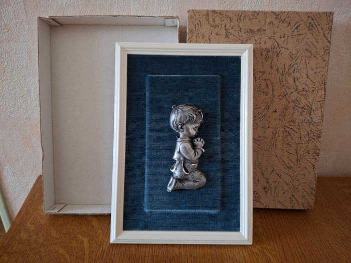 Cadre avec sujet garçon en étain - photo numéro 7
