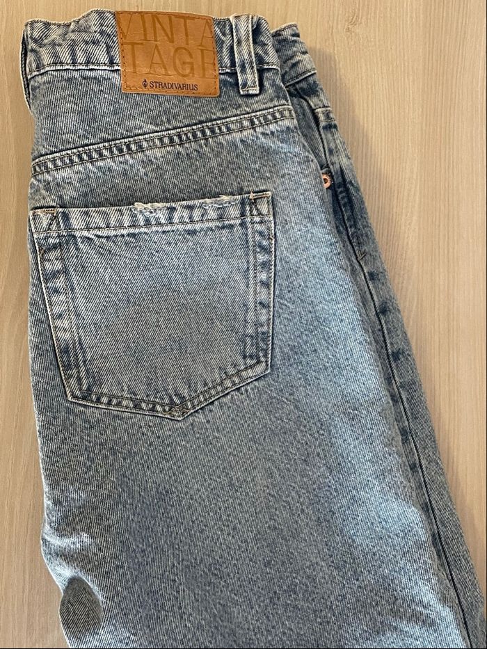 Jean mom stradivarius taille 38 - photo numéro 3