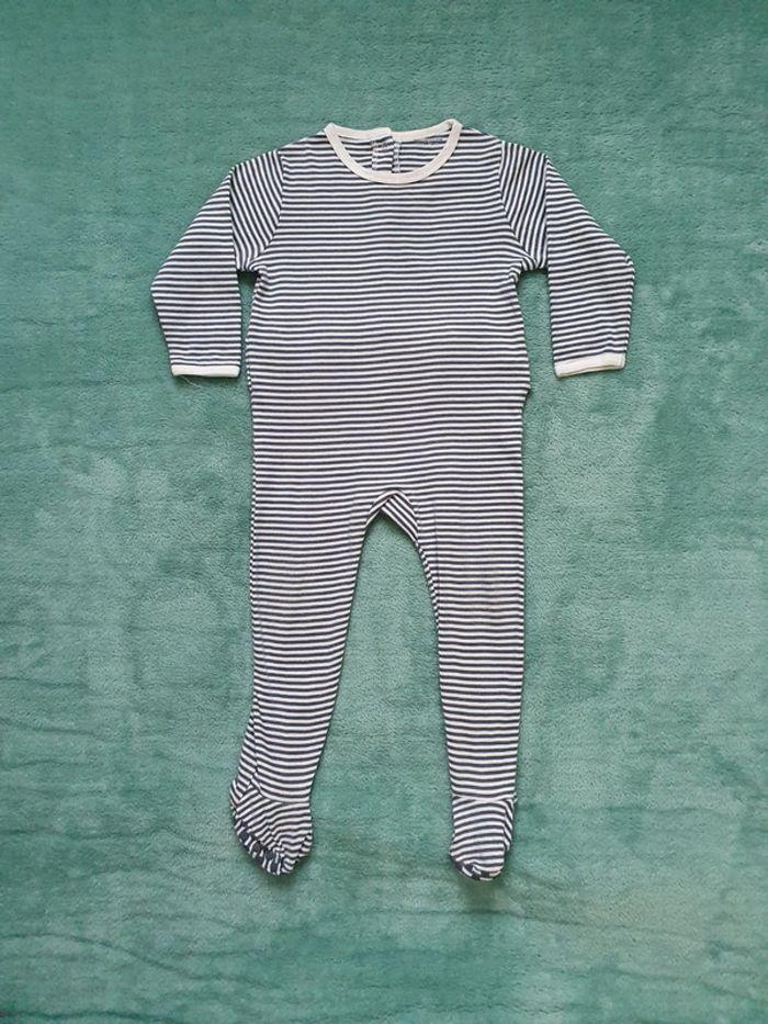 Tres beau pyjama 2 ans