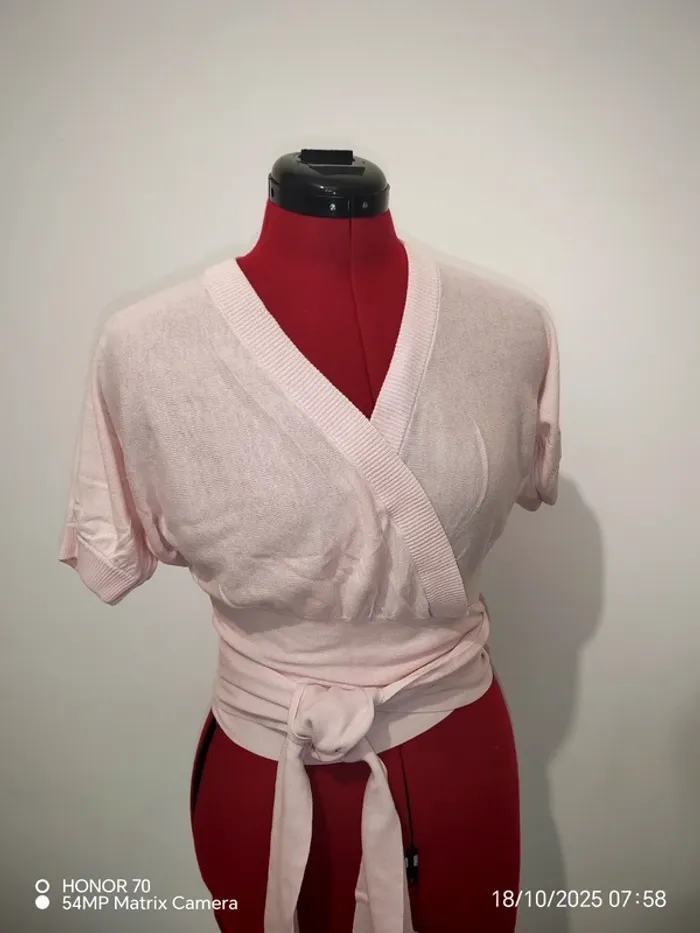 AccueilFemmesVêtementsHauts et t-shirtsBlousesEtam Blouses Cache coeur manches courtes S /