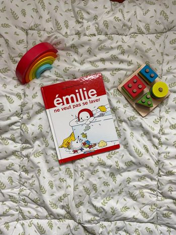 livre émilie ne veut pas se laver édition castermann tome 9