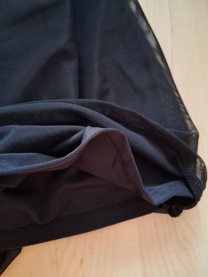 Robe noire - photo numéro 4