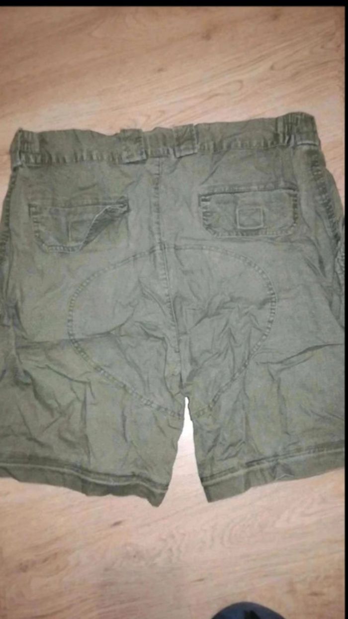 Short  kaki - photo numéro 2