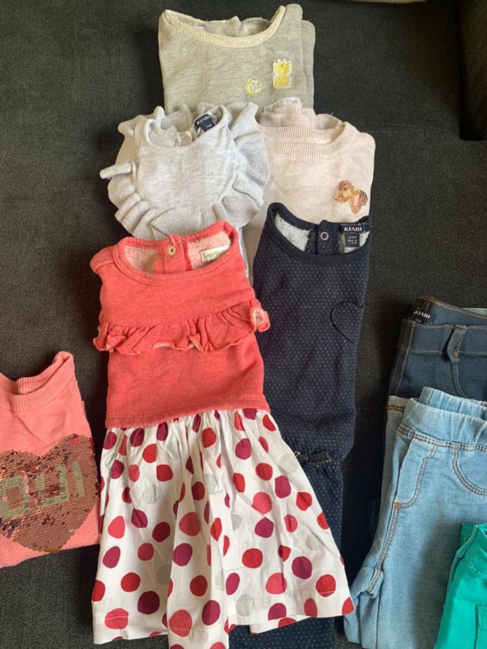 Lot vêtements fille 2 ans - photo numéro 2