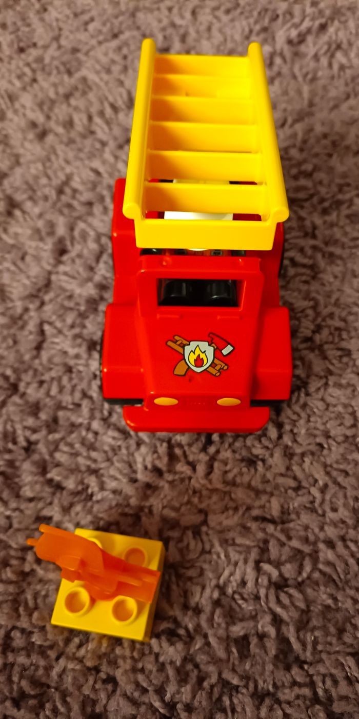 Lego Duplo pompier - photo numéro 4