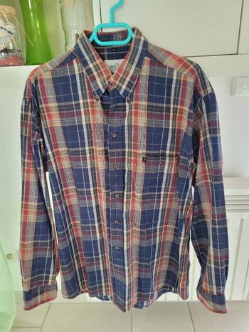 Chemise à carreaux