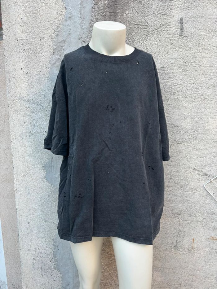 Tee-shirt Zara noir à trous, effet usé - Taille XL - photo numéro 3