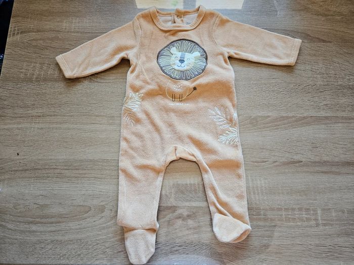 Pyjama velour 6 mois neuf