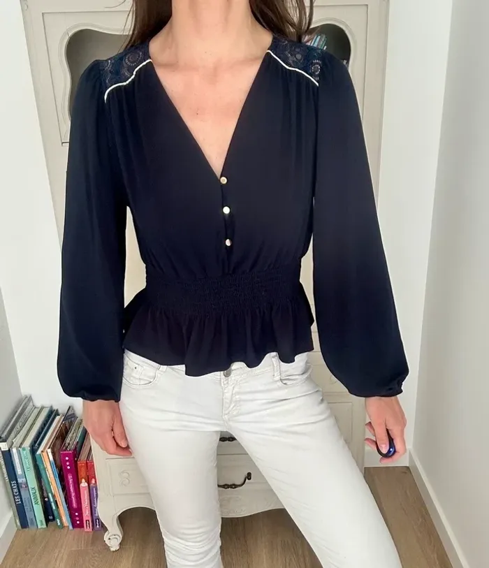 Très belle blouse , top Morgan bleu foncé et doré taille 36 , S , 1