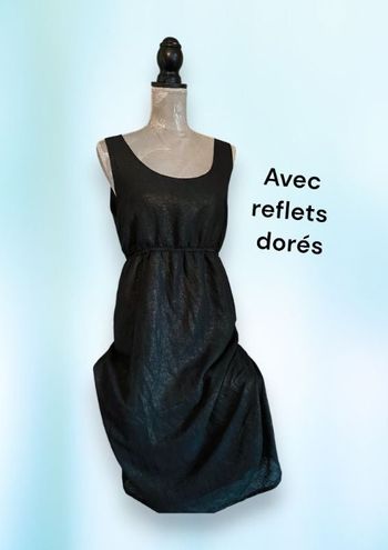Magnifique robe 👗 noire et or  MS mode Impeccable