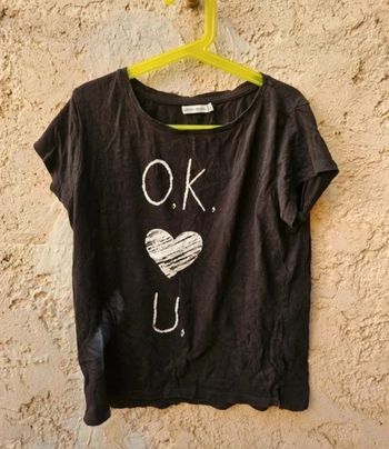 shirt manche courte coupe au épaule noir avec dessin